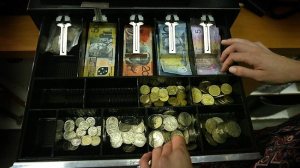 573545-cash-register